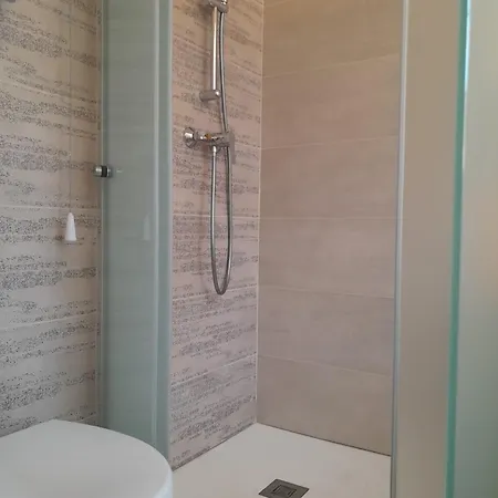 Apartment Charming Town House In Cospicua, Valperga