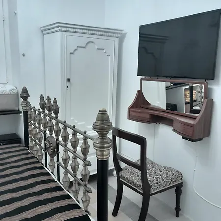 Apartment Charming Town House In Cospicua, Valperga Cospicua