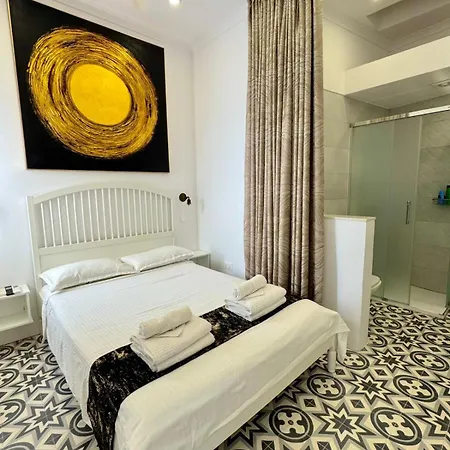 Charming Town House In Cospicua, Valperga