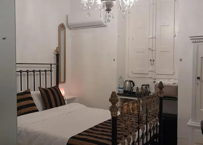 Charming Town House In Cospicua, Valperga