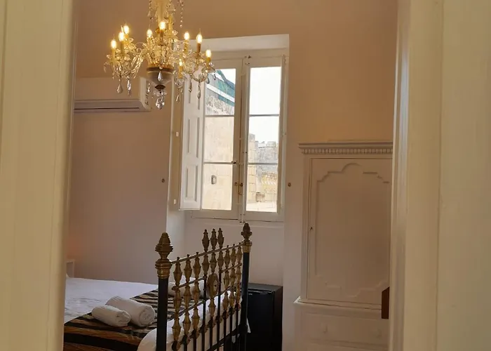 Charming Town House In Cospicua, Valperga Cospicua