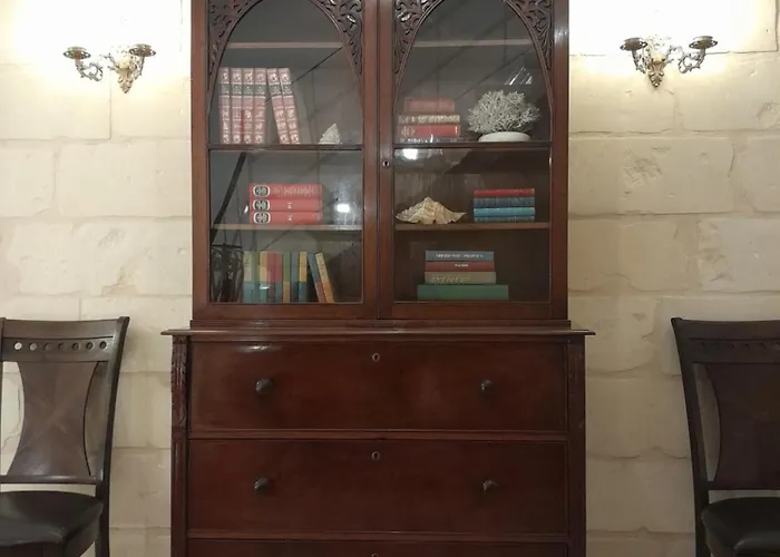 Charming Town House In Cospicua, Valperga *