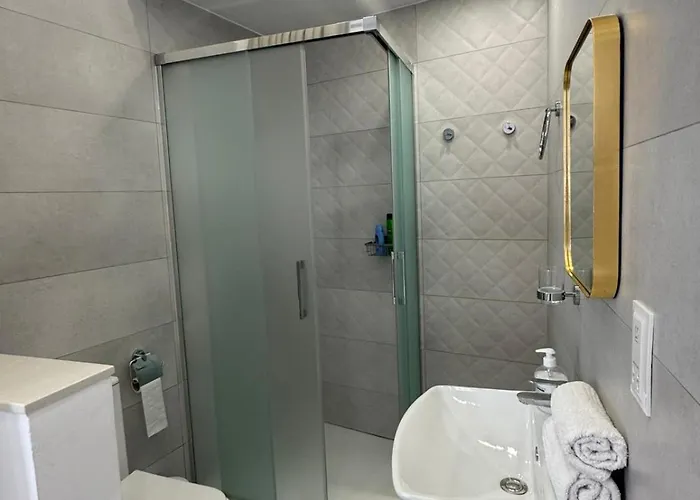 Charming Town House In Cospicua, Valperga